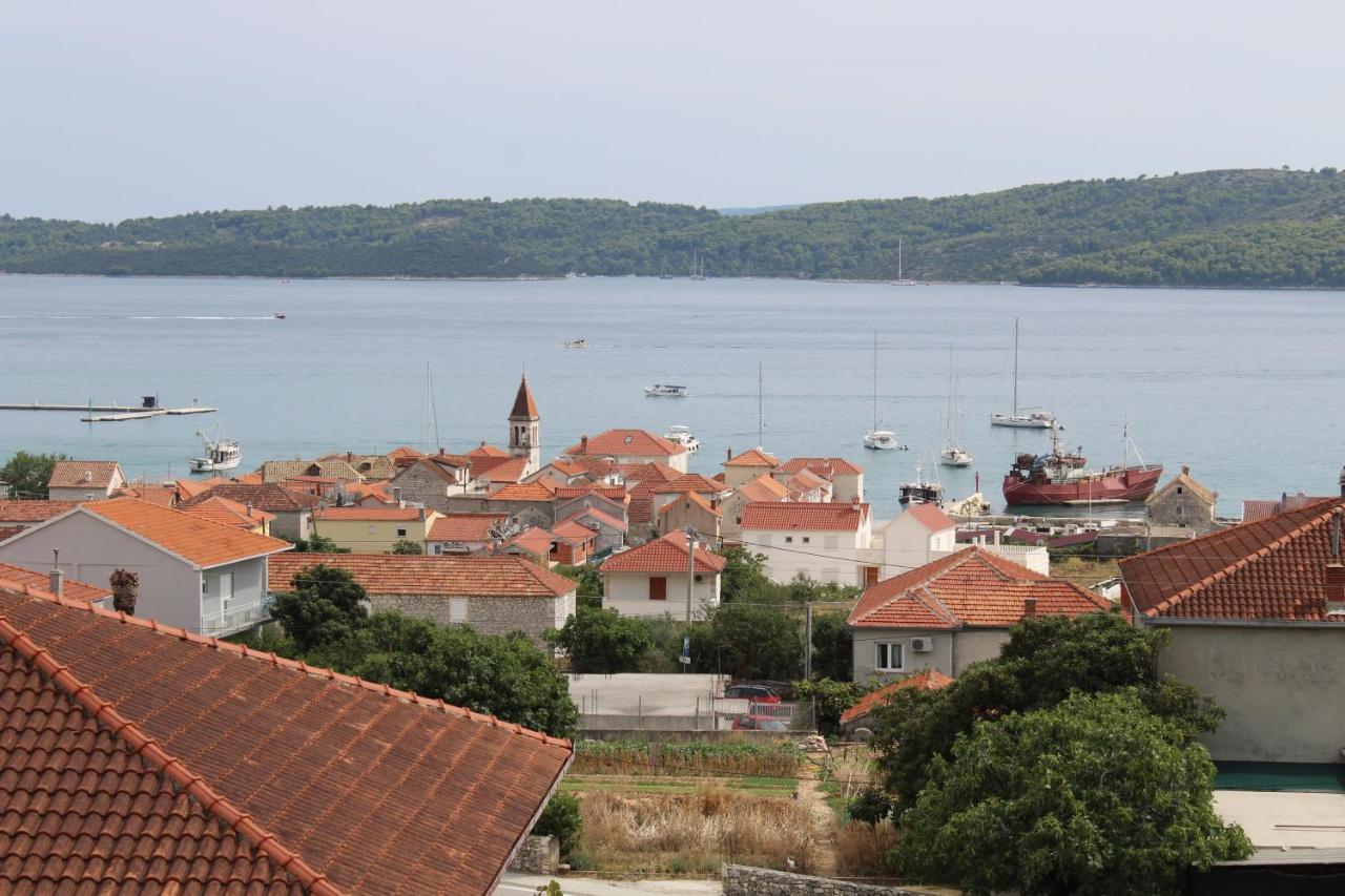Lux Apartman S Pogledom Na More Τρογκίρ Εξωτερικό φωτογραφία